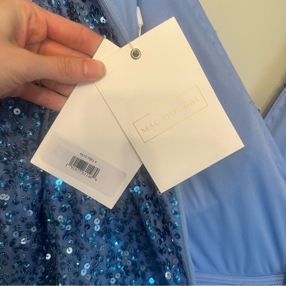 NWT Mac Duggal Blue Puff Shoulder Sequined Surplice Gown French Blue Sz 4 - Picture 14 of 16